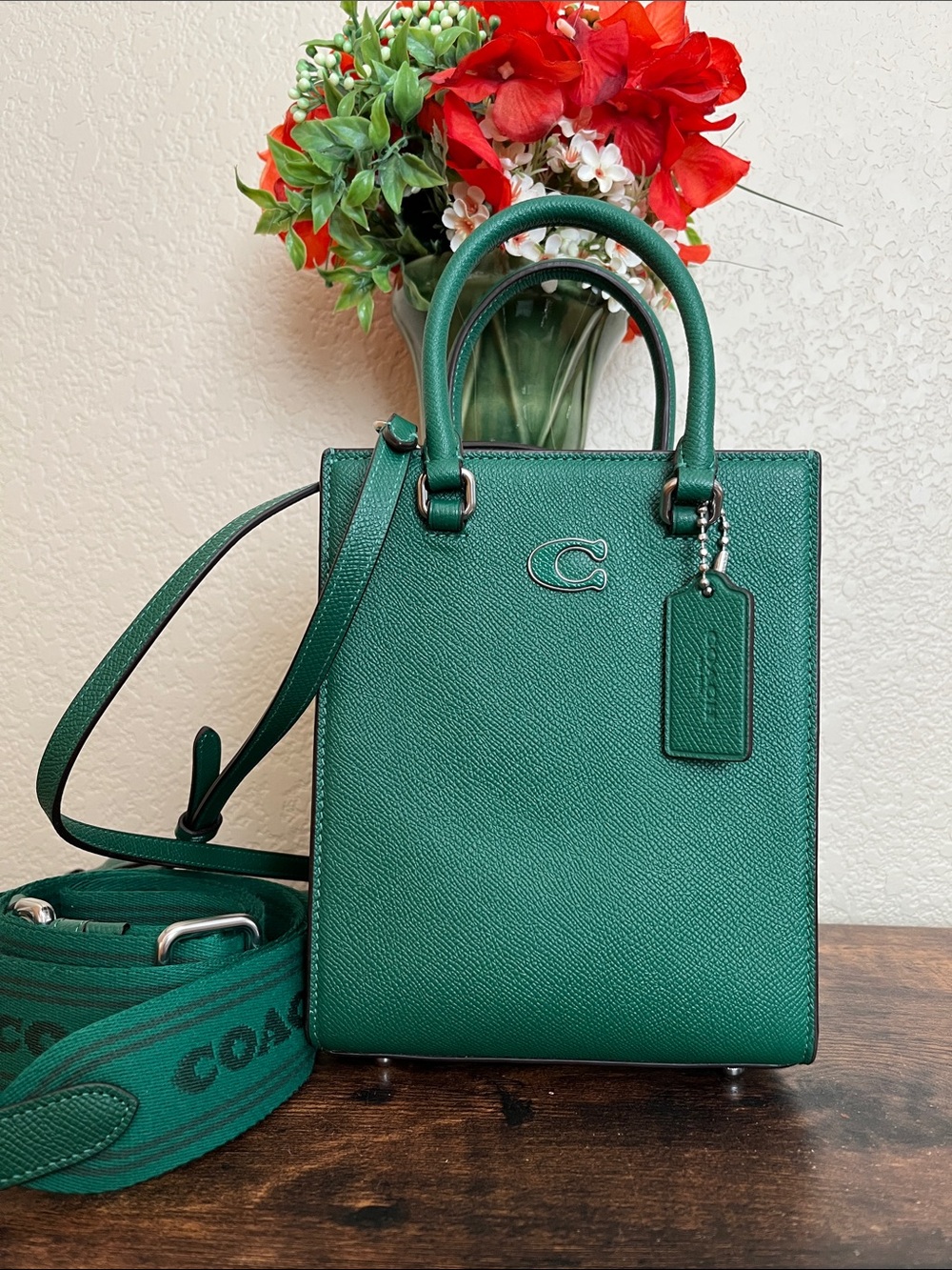 LIKE NEW Coach Tote 16 Crossbody